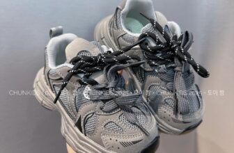 [🆕🇻🇳]  CHUNKids.vn – (Chun Kids )-Cửa hàng quần áo sơ sinh & trẻ em 🧑‍🧒❤️️👶⭐️ Giầy diện Tết em về mẫu mới liên tục mà vẫn không đủ cho khách iu của em ạ
Mã mới đủ size 26->37
Nhẹ êm và giá mềm ạChấm (•) inbox để mẹ Chun tư vấn c , shares-0✔️ , likes-6❤️️ , date-2024-12-22 00:37:12🇻🇳🇻🇳🇻🇳📰🆕