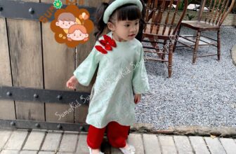 [🆕🇻🇳] Mobi Kid – Chuyên Quần Áo Trẻ Em MinkyMom 🧑‍🧒❤️️👶⭐️ Em bé của Mẹ đã sắm áo dài Tết chưa
Shop lên áo dài lụa gấm mềm xinh kèm mấn
áo dài + quần kèm mấn phối cùng màu #159k/ set
Mua 2 set áo dài #freeship
, shares-1✔️ , likes-2❤️️ , date-2024-12-18 05:14:52🇻🇳🇻🇳🇻🇳📰🆕