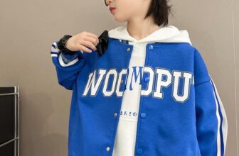 [🆕🇻🇳]  Moana Fashion – Quần áo trẻ em 🧑‍🧒❤️️👶⭐️ Thứ 7 mặc đẹp hết sẩy nào các boy ơiii
Áo bomber màu xanh lên mẫu chất quá ạ
Size 120-130-140
Giá 320k
•••••••••••••••••••
𝗢𝗽𝗲𝗻 𝗱𝗮𝗶𝗹𝘆: 09:00- 21:00
𝗔𝗱𝗱: , shares-0✔️ , likes-0❤️️ , date-2024-12-21 16:36:25🇻🇳🇻🇳🇻🇳📰🆕