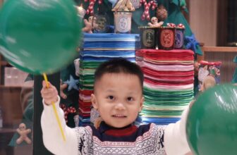 [🆕🇻🇳] THE OFFICIAL MACRO & MICRO BABIES CLOTHES 😎❤️️⭐️ Những ngày rộn ràng tiếng cười và sự háo hức đầy mong chờ của các bé con.Ông già  đâu rồi nhờ?
Chắc ông sẽ nhớ tới điều ước của con đấy. Một chiếc xe o , shares-1✔️ , likes-6❤️️ , date-2024-12-19 21:45:42🇻🇳🇻🇳🇻🇳📰🆕