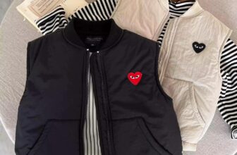 [🆕🇻🇳]  𝐀𝐥𝐯𝐢𝐧 & 𝐁𝐫𝐨𝐭𝐡𝐞𝐫 – 𝘒𝘪𝘥𝘴 𝘈𝘶𝘵𝘩𝘦𝘯𝘵𝘪𝘤 – Quần áo trẻ em nhập khẩu từ Mỹ 😎❤️️⭐️ 𝑨́𝒐 𝒑𝒉𝒂𝒐 𝒈𝒊𝒍𝒆𝒕 𝒄𝒉𝒐 𝒃𝒆́Áo phao gilet siêu xinh cho bé  Áo cổ tàu, có khóa kéo ở giữa thuận tiện. Bên trong có lớp lót bông dày siêu ấm luôn ạ. Màu sắc dễ  , shares-0✔️ , likes-0❤️️ , date-2024-12-20 01:30:09🇻🇳🇻🇳🇻🇳📰🆕