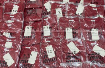 [🆕🇻🇳] Kim Oanh Vũ STORE 👕 Top1Fashion 👗   Áo Sweater Miu Miu Cao Cấp diện noel về phục vụ chị em nhé
Dày dặn- mềm mại-ấm mời ce lên đơn
Freesize
, shares-0✔️ , likes-174❤️️ , date-2024-12-20 01:56:42🇻🇳🇻🇳🇻🇳📰🆕