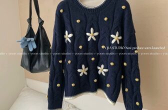 [🆕🇻🇳] Yoon Studio – Cửa hàng quần áo 👕 Top1Fashion 👗  Thiết kế với họa tiết hoa trẻ trung của xị nào thì đón ngay về tủ nè nàng ơiiNgay cả trong trang phục ngày đông thì mẫu áo len với họa tiết hoa nữ tính v , shares-0✔️ , likes-5❤️️ , date-2024-12-20 21:44:05🇻🇳🇻🇳🇻🇳📰🆕