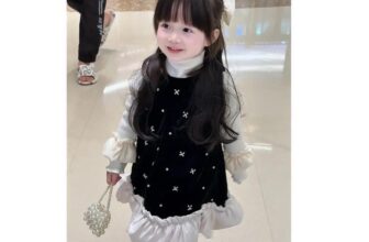 [🆕🇻🇳]  San San Kids – Quần áo trẻ em cao cấp 🧑‍🧒❤️️👶⭐️ BỘ SƯU TẬP THU ĐÔNG 2024 MỚI NHẤT
Màu: Vui lòng xem dưới hình.
HÀNG ORDER
Vui lòng xem giá dưới trong từng ảnh , chi tiêt xin liên hệ shop
========== , shares-0✔️ , likes-14❤️️ , date-2024-12-20 17:02:57🇻🇳🇻🇳🇻🇳📰🆕