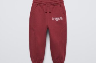 [🆕🇻🇳]  𝐀𝐥𝐯𝐢𝐧 & 𝐁𝐫𝐨𝐭𝐡𝐞𝐫 – 𝘒𝘪𝘥𝘴 𝘈𝘶𝘵𝘩𝘦𝘯𝘵𝘪𝘤 – Quần áo trẻ em nhập khẩu từ Mỹ 😎❤️️⭐️ 𝑬𝑴𝑩𝑹𝑶𝑰𝑫𝑬𝑹𝑬𝑫 𝑱𝑶𝑮𝑮𝑬𝑹 𝑻𝑹𝑶𝑼𝑺𝑬𝑹𝑺Quần có cạp chun và dây rút phía trước có thể điều chỉnh. Túi trước. Chi tiết chữ thêu ở ống quần. Gấu quần bo gấu. Vải bên tr , shares-0✔️ , likes-0❤️️ , date-2024-12-23 18:00:06🇻🇳🇻🇳🇻🇳📰🆕