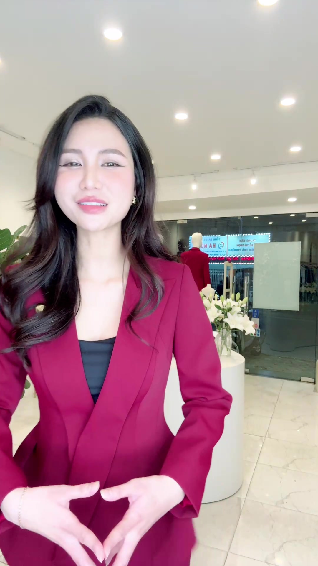 [???] HEBE Design  ? Top1Fashion ?  HEBE GIỚI THIỆU BST MỚI ��
 , shares-0✔️ , likes-17❤️️ , date-2024-12-22 03:22:17????????