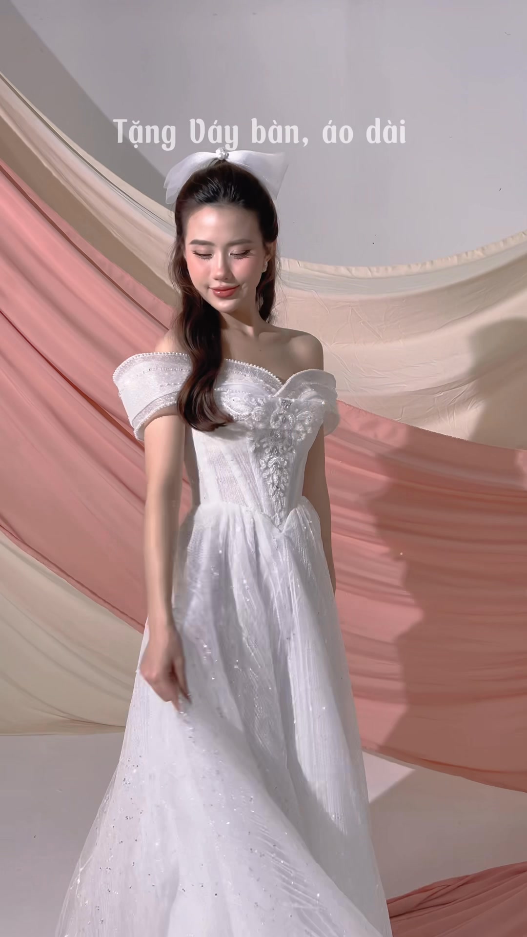 [🆕🇻🇳] MINZY Bridal – Váy Cưới Đẹp 🤵🏻 Top1Wedding 👰🏻  𝐍𝐡𝐮̛̃𝐧𝐠 𝐦𝐚̂̃𝐮 𝐕𝐚́𝐲 𝐂𝐮̛𝐨̛́𝐢 𝐧𝐡𝐞̣ 𝐦𝐚̀ 𝐧𝐡𝐚̂́𝐭 đ𝐢̣𝐧𝐡 𝐧𝐚̀𝐧𝐠 𝐤𝐡𝐨̂𝐧𝐠 𝐭𝐡𝐞̂̉ 𝐛𝐨̉ 𝐪𝐮𝐚

Váy Cưới nhẹ nhàng đơn giản sẽ giúp nàng thoải mái nhưng vẫn đầy duyên dáng và , shares-0✔️ , likes-0❤️️ , date-2024-12-23 21:32:06🇻🇳🇻🇳🇻🇳📰🆕