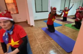 [🆕🇻🇳] Yoga Luna Thái Đông Anh 🧘 Top1Yoga 🧘  Không khí giáng sinh đã về cùng lớp Yoga Phương Nguyễn Đông Anh
Zui zui hết nấc
#Yogaphuongnguyen
, shares-0✔️ , likes-3❤️️ , date-2024-12-24 21:33:29🇻🇳🇻🇳🇻🇳📰🆕