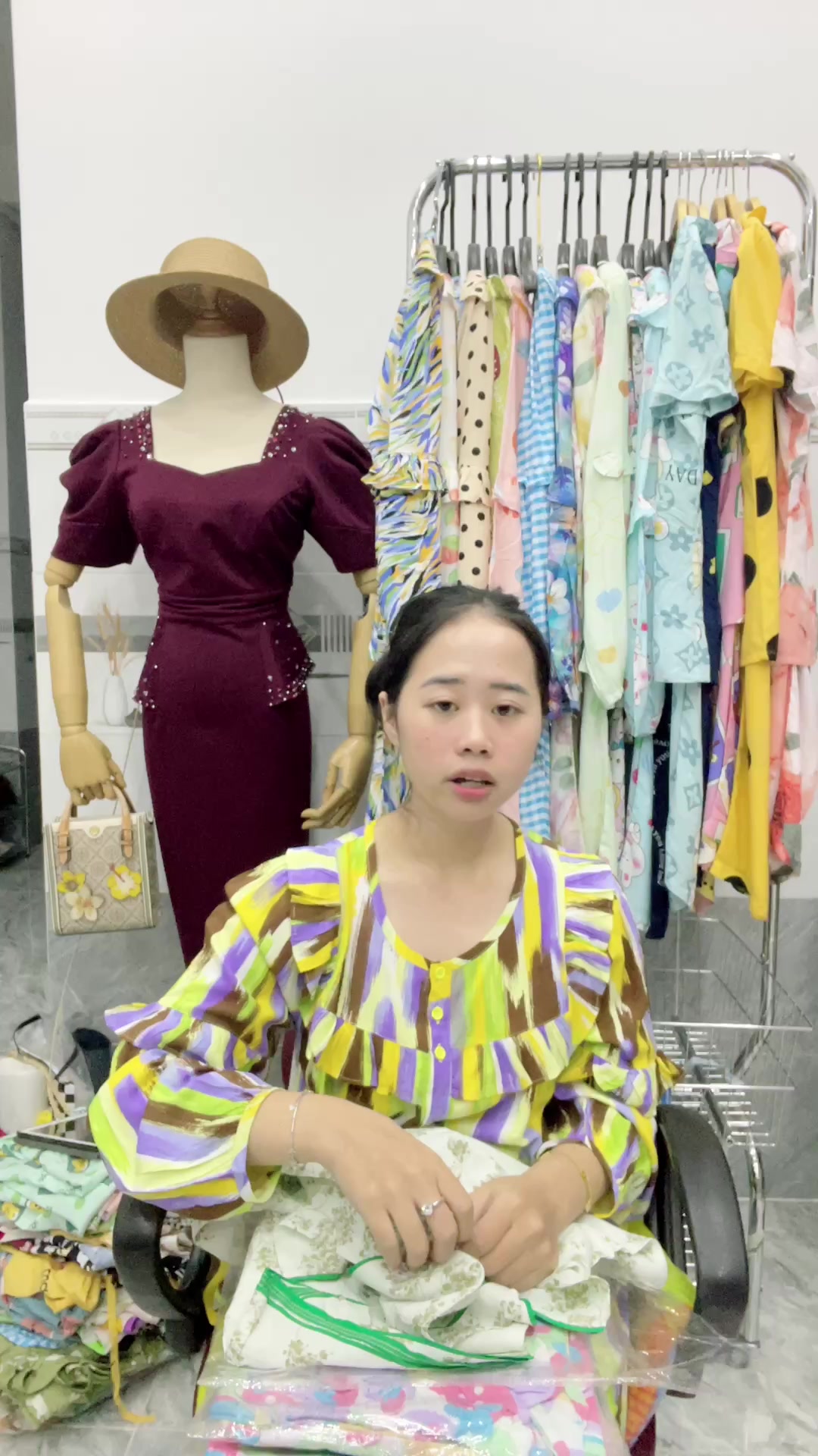 [🆕🇻🇳] Shop Mẹ Tin – Chuyên hàng thanh lý giá rẻ 👕 Top1Fashion 👗  Lên mẫu mới, xả 
 , shares-0✔️ , likes-67❤️️ , date-2024-12-20 03:16:25🇻🇳🇻🇳🇻🇳📰🆕