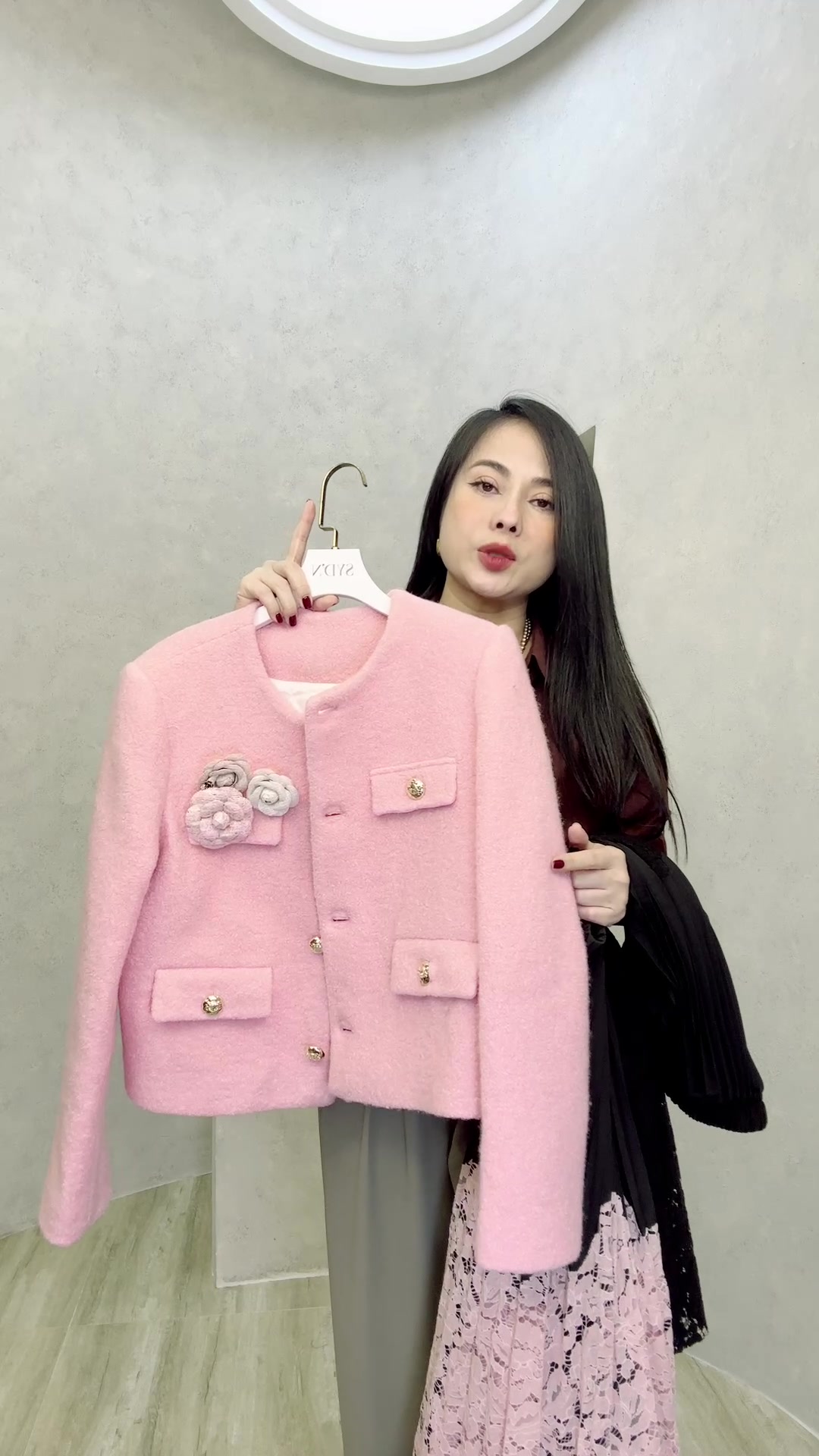 [🆕🇻🇳] Fashion SYD’N – Thiết kế & Thời trang  👕 Top1Fashion 👗  Đón giáng sinh cùng em gái nha mấy chị
, shares-0✔️ , likes-29❤️️ , date-2024-12-24 19:23:00🇻🇳🇻🇳🇻🇳📰🆕