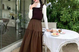 [🆕🇻🇳] Medaudo – CHUYÊN BÁN BUÔN SỐ LƯỢNG LỚN HÀNG THỜI TRANG VIỆT NAM 👕 Top1Fashion 👗  Khi chúng mình cần khoe những đôi tất họa tiết đẹp. Chẳng gì bằng đi với một chân váy phong cách Lolita. Một cô nàng váy 2 lớp thêu chân rất tây và diện 4  , shares-1✔️ , likes-1❤️️ , date-2024-12-21 21:10:27🇻🇳🇻🇳🇻🇳📰🆕