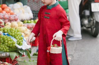 [???]  Thời trang trẻ em SamBon Kids  ?‍?❤️️?⭐️ Em có khoảng mười mấy 20 mươi mẫu bé trai gái thôi ạ
Size 1-10 tuổi (10-45kg)
Bắt đầu lẻ size dần
Em xin up cụ thể thông tin và giá bên dưới, anh chị em gh , shares-0✔️ , likes-0❤️️ , date-2024-12-22 05:35:08????????