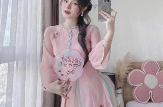 [🆕🇻🇳] Gấu Store – Chuyên Thời Trang Bigsize 👕 Top1Fashion 👗  𝐓ế𝐭 𝐧à𝐲 𝐱ú𝐧𝐠 𝐱í𝐧𝐡 á𝐨 𝐡𝐨𝐚,
𝐂𝐡ủ 𝐲ế𝐮 để 𝐚𝐧𝐡 đ𝐢 𝐧𝐠𝐚𝐧𝐠 𝐪𝐮𝐚 𝐧𝐡àSET ÁO DÀI THÊU HOA CỔ BÍNH VIỀN MÀUChất liệu: áo dài tơ nến thêu hoa, áo dài 4 tà, quần co , shares-0✔️ , likes-6❤️️ , date-2024-12-28 18:31:06🇻🇳🇻🇳🇻🇳📰🆕