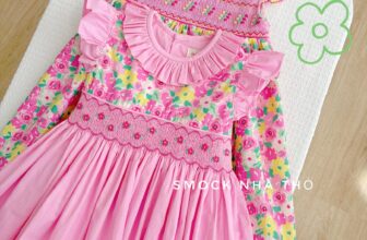 [🆕🇻🇳] Smock Nhà Thỏ – ĐẦM SMOCK 🩷 ĐẦM THIẾT KẾ 🩷 🧑‍🧒❤️️👶⭐️  Đầm Tết 2025 – HÀNG CÓ SẴNTừng này mẫu thì vừa đủ để các con xinh trọn vẹn mấy ngày Tết rồi nè mom ơi• Hàng có sẵn
• Size cho bé từ 12kg đến 47kg
, shares-0✔️ , likes-39❤️️ , date-2024-12-25 18:15:01🇻🇳🇻🇳🇻🇳📰🆕