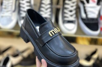 [🆕🇻🇳] Thế giới giầy việt newyork_ 33 nguyễn du- tp nam định 👕 Top1Fashion 👗  Gợi ý những đôi giày đơn giản , rẻ ,…. nhưng lại rất có gu
Sz(5-9) giá 2xx
#fullbox
, shares-1✔️ , likes-3❤️️ , date-2024-12-22 00:41:38🇻🇳🇻🇳🇻🇳📰🆕