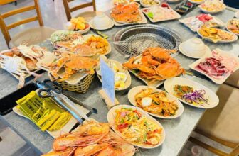 [🆕🇻🇳] Buffet KingHouse Seafood Cần Thơ 🍔 Top1Food  🍜 Định nghĩa của một tối hạnh phúc:
Là trời se lạnh, rồi bật nắp một lon bia chill bên bàn nướng Buffet hải sản, Bò Mỹ xịn xò, xèo xèo thịt nướng thơm ngon.  , shares-1✔️ , likes-10❤️️ , date-2024-12-26 00:04:52🇻🇳🇻🇳🇻🇳📰🆕
