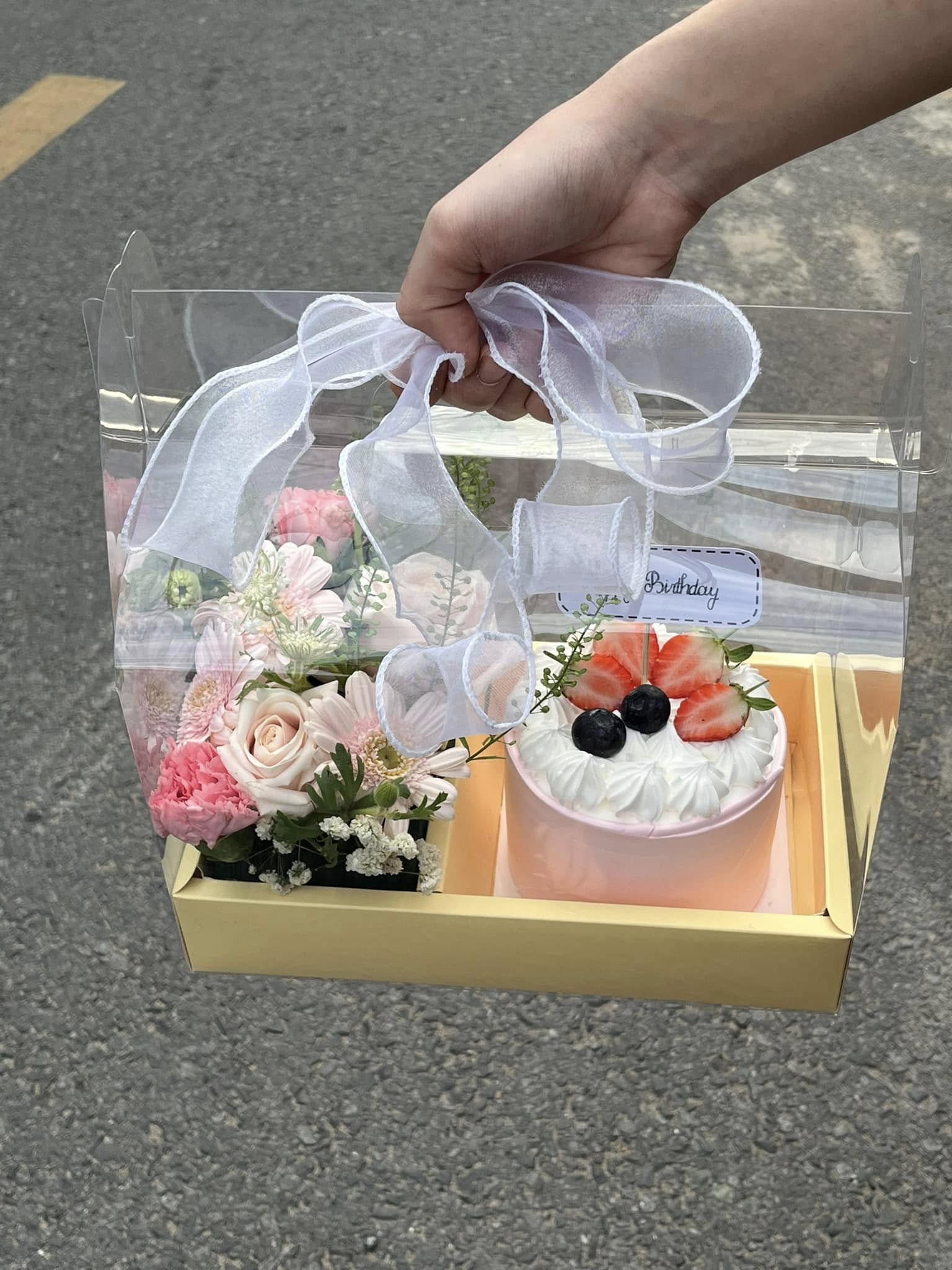 [🆕🇻🇳] BẾP BÁNH 279 – Tiệm bánh 🍔 Top1Food  🍜 Hoa tươi thơ mộng 
————————————————————
Tiệm nhận đặt bánh kem theo yêu cầu, bánh gấp trong ngày trong ngày
Để chu đáo và chỉnh chu bếp khuyến khích khách  , shares-0✔️ , likes-2❤️️ , date-2024-12-26 02:27:38🇻🇳🇻🇳🇻🇳📰🆕