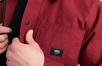 [???] Ziin Store – Hàng Hiệu Xuất Dư  ? Top1Fashion ?  𝑽𝒂𝒏𝒔 𝒅𝒓𝒊𝒍𝒍 𝒄𝒉𝒐𝒓𝒆 𝒍𝒊𝒏𝒆𝒅 𝒋𝒂𝒄𝒌𝒆𝒕 𝒊𝒏 𝒃𝒖𝒓𝒈𝒖𝒏𝒅𝒚
Chiếc áo khoác Vans là lựa chọn hoàn hảo cho các Anh trong các chuyến đi chơi.
Phong cách phóng khoáng, trẻ trun , shares-0✔️ , likes-0❤️️ , date-2024-12-19 19:35:13????????