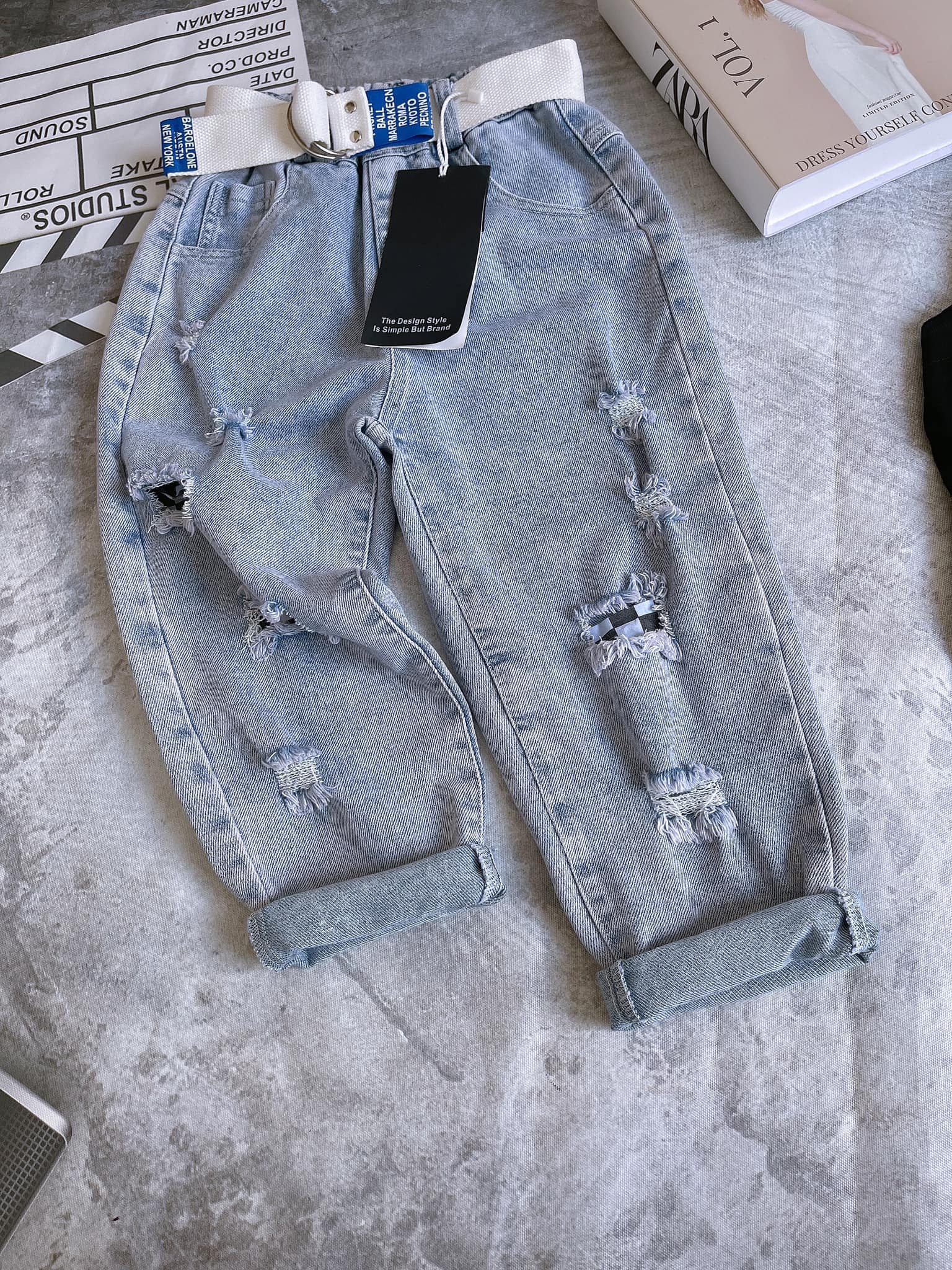 [🆕🇻🇳] BonBon Shop – Đồ Dùng Cho Mẹ Và Bé 🧑‍🧒❤️️👶⭐️ Tên sản phẩm : mũ len có kính chắn gió cho bé kèm khăn choàng cổ và găng tay hình tai gấu cho bé yêu
THÔNG TIN SẢN PHẨM
– Sản phẩm gồm 01 mũ len có kính c , shares-0✔️ , likes-0❤️️ , date-2024-12-22 07:08:14🇻🇳🇻🇳🇻🇳📰🆕