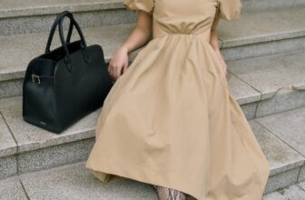 [???] SY STORE – Cửa hàng quần áo ? Top1Fashion ?  Thời trang luôn là một bức tranh đầy màu sắc, nơi mỗi bộ trang phục kể một câu chuyện riêng về cá tính và phong cách một cách khéo léo.
Gam nâu trung tính  , shares-0✔️ , likes-6❤️️ , date-2024-12-23 18:05:35????????