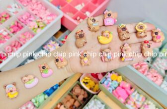 [🆕🇻🇳]  Chip Chip Pink-Chuyên sỉ và lẻ các loại “cờ rốc” và Jibbitz/ Sticker! 🧑‍🧒❤️️👶⭐️ Đ𝘢̣𝘪 𝘵𝘪𝘦̣̂𝘤 𝘤𝘩𝘢𝘳𝘮 𝘹𝘪𝘯𝘩Nhà Chip cái gì cũng có chỉ chờ khách hỏi thôi á
Nay Chip về nhiều mẫu charm xinh lắm, tha hồ cho các bé lựa. Cần gì cứ alo Chip  , shares-0✔️ , likes-0❤️️ , date-2024-12-23 23:52:16🇻🇳🇻🇳🇻🇳📰🆕