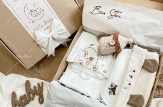[🆕🇻🇳]  Béiu Store – Chuyên đồ mẹ và bé 🧑‍🧒❤️️👶⭐️ Gợi ý hộp quà tặng bé đầy tháng siêu xinh ạ  mua cả set quà 4 món sẽ đc miễn phí bọc hộp quà như ảnh nha .
, shares-0✔️ , likes-6❤️️ , date-2024-12-23 20:49:36🇻🇳🇻🇳🇻🇳📰🆕