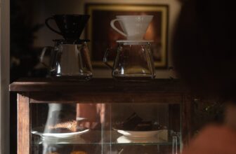 [☕️🇻🇳] Anaiis Concept – Café 🥤 Top1Coffee ☕️ Bạn hỏi, ở Hoa, nắng vào tầm nào là đẹp nhất?
Hoa có nắng ấm sáng sớm phủ đầy sân và có cả nắng chiều xuyên qua những tấm kính t , shares-1✔️ , likes-2❤️️ , date-2024-12-22 19:46:22🇻🇳🇻🇳🇻🇳📰🆕