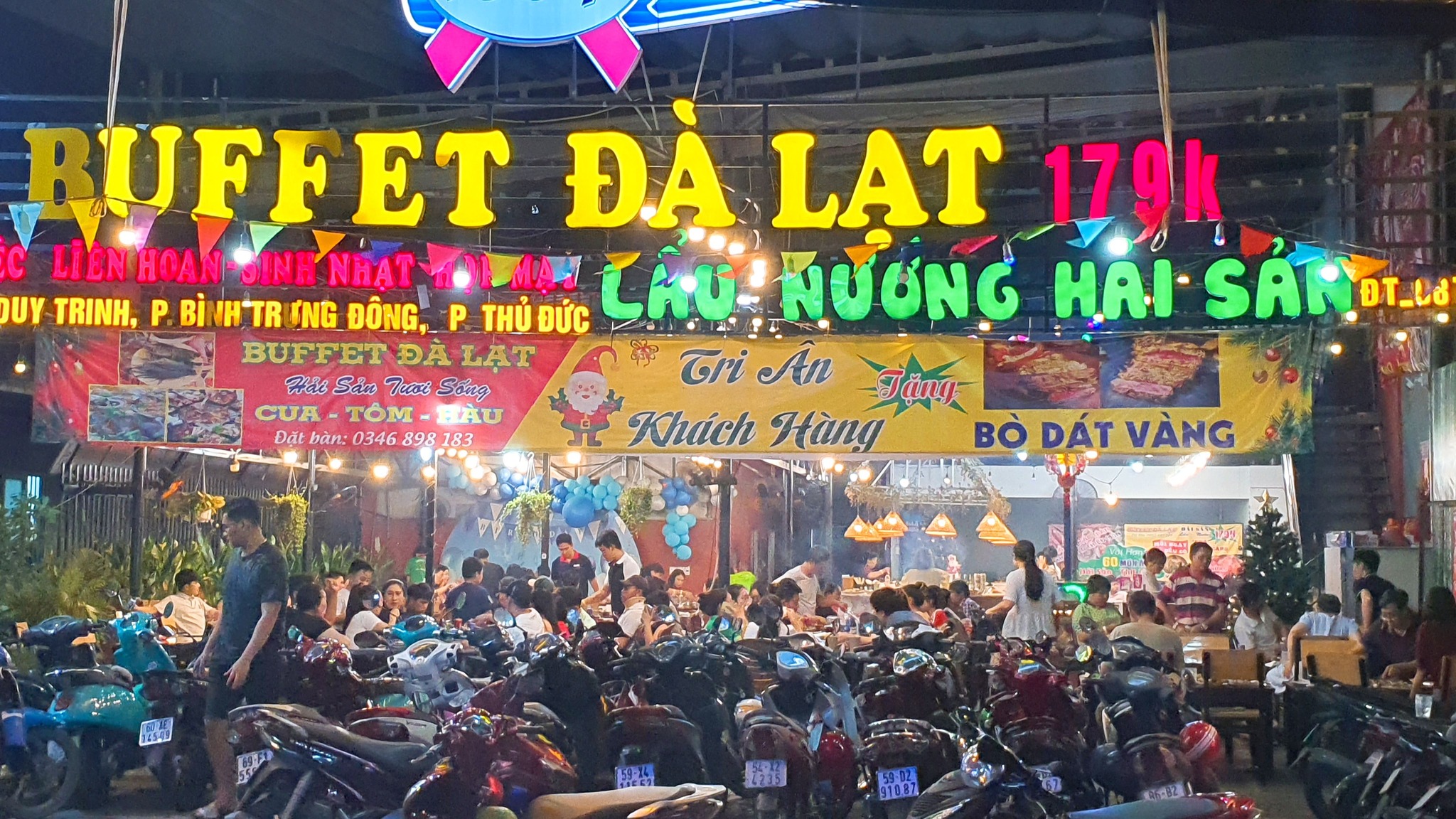 [🆕🇻🇳] Buffet ĐÀ LẠT Lẩu – Nướng Hải Sản 179 Chi Nhánh Quận 2 🍔 Top1Food  🍜 Buffet mà cũng phải gọi điện đặt bàn hay sao sốp?????
Dạ có chứ ạ? Tất nhiên là quán e nhiều bàn nhưng nếu khách iu đi số lượng đông nè, hoặc là đi bàn 6 8 , shares-0✔️ , likes-0❤️️ , date-2024-12-28 20:59:02🇻🇳🇻🇳🇻🇳📰🆕