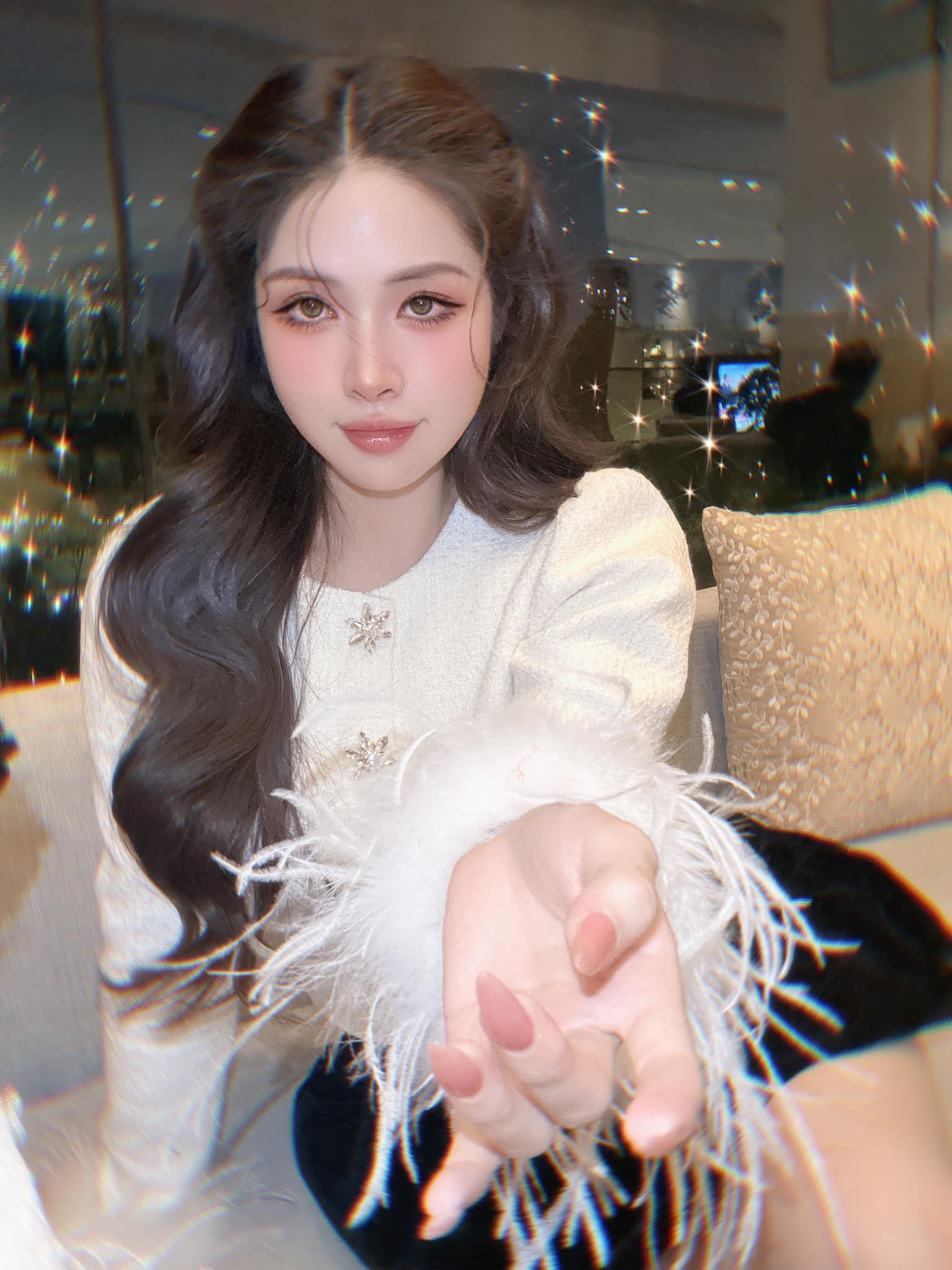 [???] Made By Thuỳ Linh – Thời trang thiết kế ? Top1Fashion ?  THE TOUCH | WHITE VIBEBắt trọn năng lượng tinh giản mà thời thượng với sắc trắng cùng THUYLINH nàng nhé…𝑻𝒉𝒖𝒚𝑳𝒊𝒏𝒉 𝒘𝒊𝒕𝒉 𝒍𝒐𝒗𝒆 𝒕𝒐 𝒚𝒐𝒖
—————— , shares-0✔️ , likes-5❤️️ , date-2024-12-21 03:00:21????????