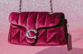 [🆕🇻🇳] Wellcome to CHIC HOUSE by CHIC VNXK 👕 Top1Fashion 👗   𝑻¥𝒃𝒃𝒚 𝑺𝒉𝒐𝒖𝒍𝒅€𝒓 𝑩𝒂𝒈 26 𝑾𝒊𝒕𝒉 𝑸𝒖𝒊𝒍𝒕𝒆𝒅 𝑽𝒆𝒍𝒗𝒆𝒕
NEW IN tabby chất liệu nhung phối da độc đáo, lạ mắt, mềm mại và cực MATCHING outfit mùa lễ hội, đeo vai hoặc  , shares-0✔️ , likes-0❤️️ , date-2024-12-26 23:33:38🇻🇳🇻🇳🇻🇳📰🆕