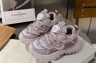 [🆕🇻🇳]  2HiBu – Thời trang cho bé 🧑‍🧒❤️️👶⭐️  Giày thể thaoSize 27-28-30-35 (form nhỏ)#Sale_giá_sốc_99k
, shares-0✔️ , likes-0❤️️ , date-2024-12-25 01:19:16🇻🇳🇻🇳🇻🇳📰🆕