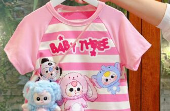 [🆕🇻🇳] Mermaid Kids  (Nàng tiên cá nhỏ)- Thời trang cao cấp cho bé 🧑‍🧒❤️️👶⭐️ Em Babyythree bé mờ ê mê vô cùng
Màu hồng dễ thương – kết hợp cùng em bé ba xinh yêu quá
Chất liệu cotton 100% mềm mịn kết hợp tùng tơ xinh quá mon ơi
Bé  , shares-0✔️ , likes-3❤️️ , date-2024-12-23 14:24:11🇻🇳🇻🇳🇻🇳📰🆕