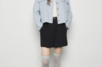 [🆕🇻🇳] LEMAO – VietNam factory outlet 👕 Top1Fashion 👗  [List][9710] Wool Button Handmade Jacket- 55 66 77
Nếu các chị e cần 1 chiếc áo handmade ngắn cá tính e mời • mã này , chất liệu mềm nhẹ cực thích , dáng  , shares-0✔️ , likes-6❤️️ , date-2024-12-23 17:53:06🇻🇳🇻🇳🇻🇳📰🆕