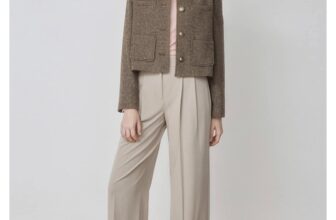 [🆕🇻🇳] LEMAO – VietNam factory outlet 👕 Top1Fashion 👗  [LIST][9713]Our Basic Collar Jacket- 55 66 77
E mời cả nhà mã áo ngắn xinh , khoẻ khoắng này ạ
Chất liệu dạ mềm , nhẹ , màu cực Tây
Các chị có thể mặc p , shares-0✔️ , likes-4❤️️ , date-2024-12-21 18:16:49🇻🇳🇻🇳🇻🇳📰🆕