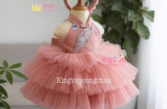 [🆕🇻🇳] KING Xưởng Đầm Công Chúa – Chuyên Váy Công Chúa Cao Cấp, nhận may theo yêu cầu, chuyên Sỉ và Lẻ 🧑‍🧒❤️️👶⭐️  Yếm cách tân tùng lưới nhiều tầng
Lấy cảm hứng từ nét đẹp truyền thống hòa quyện cùng sự hiện đại, mẫu yếm cách tân mang đến vẻ dịu dàng nhưng không kém , shares-1✔️ , likes-6❤️️ , date-2024-12-28 23:50:51🇻🇳🇻🇳🇻🇳📰🆕