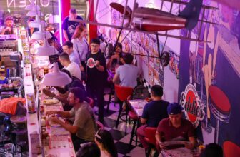 [🆕🇻🇳] Eddies D1 Diner – Eddie’s District 1 serves Authentically American Cuisine in our Original 1950’s Style Diner 🍔 Top1Food  🍜  Last Order 10:30 pm – Eddie’s D1 have got you covered For Your Late Night Comfort Food Bites!When the hunger hits, Eddie’s D1 is here to save the night  , shares-0✔️ , likes-42❤️️ , date-2024-12-22 01:09:14🇻🇳🇻🇳🇻🇳📰🆕