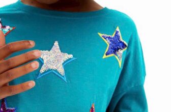 [???] Pomapan – Store vnxk – Thiết kế & Thời trang  ? Top1Fashion ?  T-shirt S.o.n.a a Babiiii kewtiii
Hoạ tiết dễ thương , cưng lắm các chế ơiiii
Form tay dài, chất mềm nhẹ
Hồng / Xanh / Navy
4-12y_________________ , shares-0✔️ , likes-0❤️️ , date-2024-12-25 00:49:23????????