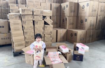 [???]  Bun Kids Shop – Sỉ Lẻ QATE (Thơm Đàm)  ?‍?❤️️?⭐️ Bun Bắp đi test hàng cho Ce nhà m đây ạ.
tận kho, tận xuong sx không qua trung gian. Bao giá, ship tận giường cho ACE nhà m nhé.
Chốt đơn: G115 ( 1 thùng , shares-0✔️ , likes-24❤️️ , date-2024-12-24 23:09:32????????