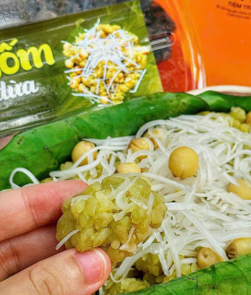 [🆕🇻🇳] Minnie Food – Thực phẩm & Đồ uống 🍔 Top1Food  🍜 𝑿𝑶̂𝑰 𝑪𝑶̂́𝑴 𝑯𝑨̣𝑻 𝑺𝑬𝑵 𝑫𝑼̛̀𝑨 
Xôi cốm nguyên k độn gạo ăn siêu ngon

Từ những hạt cốm giót non bện chặt vón vào nhau mà ngon nhất của nia cốm, thành miếng xôi , shares-0✔️ , likes-0❤️️ , date-2024-12-24 03:15:56🇻🇳🇻🇳🇻🇳📰🆕