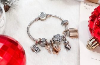 [🆕🇻🇳] Give Away Premium Quận 1 👕 Top1Fashion 👗   𝐌𝐄𝐑𝐑𝐘 𝐂𝐇𝐑𝐈𝐒𝐓𝐌𝐀𝐒Giáng sinh đã đến, trước tiên Give Away Premium Quận 1 xin chúc các chị có một mùa noel ấm áp và hạnh phúc bên những người thân yêu của  , shares-0✔️ , likes-46❤️️ , date-2024-12-24 03:00:04🇻🇳🇻🇳🇻🇳📰🆕