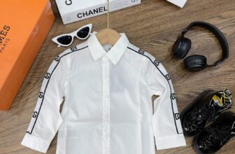 [???]  RUBY Kids Store  ?‍?❤️️?⭐️ Xuất sắc diện #TẾT
Soái ca#sơmi
#quầnjeans
#quầnkakiInbox shop cân nặng và chiều cao bé để được tư vấn kĩ hơn ạ
Hàng sẵn kệ RUBY Kids Store
~~~~ , shares-0✔️ , likes-2❤️️ , date-2024-12-26 21:45:31????????