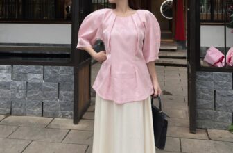 [🆕🇻🇳] Nguyen My – Cửa hàng quần áo 👕 Top1Fashion 👗  Tết ơi tết à
Nhà nhà áo dài, năm nay e My dành riêng chiếc áo gấm hoa này cho khách nhà My . Vừa lạ vừa SANG ạ
Kênh shopee :
____________________________ , shares-0✔️ , likes-9❤️️ , date-2024-12-24 16:08:10🇻🇳🇻🇳🇻🇳📰🆕