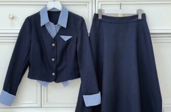 [🆕🇻🇳] YAME – For the love of black & white 👕 Top1Fashion 👗  𝐍𝐄𝐖 𝐄𝐃𝐈𝐓𝐈𝐎𝐍Một thiết kế Must-have trong tủ đồ của các quý cô trong những ngày se lạnh cuối năm. Dù là dạo phố nhẹ nhàng, tham dự tiệc trà, hay xuất hiện  , shares-0✔️ , likes-0❤️️ , date-2024-12-27 04:43:23🇻🇳🇻🇳🇻🇳📰🆕