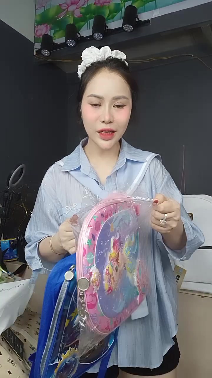 [???] VANNY – chuyên sỉ & lẻ hàng Quảng Châu, VNXK ? Top1Fashion ?  Tú.i
 , shares-0✔️ , likes-32❤️️ , date-2024-12-29 19:58:38????????