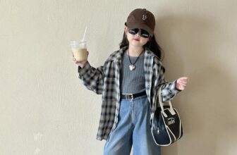 [🆕🇻🇳]  Tiệm Nhà Bơ – Tiệm chuyên đồ trẻ em Quảng Châu, mang style Hàn Quốc năng động cho bé 🧑‍🧒❤️️👶⭐️ 𝗛𝗮̀𝗻𝗴 𝗖𝗼́ 𝗦𝗮̆̃𝗻 – Mẫu Tết em về đang full kệ ạ các mã order em vẫn đang trả đơn nha mom ui
Size90-140
, shares-0✔️ , likes-4❤️️ , date-2024-12-28 20:38:31🇻🇳🇻🇳🇻🇳📰🆕