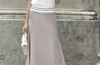 [???] Bảo Trân – Chuyên Hàng VNXK ? Top1Fashion ?  220k
Áo len sợi visco cao cấp, chất mềm đẹp, mặc nhẹ.
Size : S M L (48-70kg).
form đẹp, mặc thoải mái
, shares-0✔️ , likes-2❤️️ , date-2024-12-26 23:11:54????????