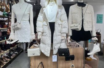 [???] Bcloud – Quần áo giày dép túi xách thời trang  ? Top1Fashion ?  #LIVESTREAM 20H HÔM NAY NHA CHỊ EM
Rinh đồ xinh diện lễ chị em ơiiiii
BÙNG NỔ 1 CƠN BÃO HÀNG MỚI GIẬT CẤP 12   ĐỔ BỘ #BCLOUD ! Xin mời chị em shopping nà , shares-0✔️ , likes-13❤️️ , date-2024-12-26 19:03:09????????