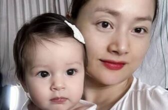 [🆕🇻🇳]  DOBO KIDS Shop – Thời Trang Mẹ & Bé 🧑‍🧒❤️️👶⭐️ Con gái Lan Phương 9 tháng tuổi xinh như thiên thần, da trắng, mắt xanh, mũi cao vút  Xinh quá trời
Bộ Thu Đông Cho Bé Embes mềm mại, thoải mái nè:
Áo , shares-0✔️ , likes-1❤️️ , date-2024-12-25 04:09:35🇻🇳🇻🇳🇻🇳📰🆕