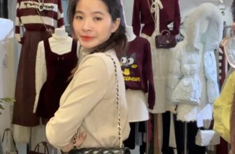 [???] Bcloud – Quần áo giày dép túi xách thời trang  ? Top1Fashion ?  LIVE LIVE LIVE
BÙNG NỔ 1 CƠN BÃO HÀNG MỚI GIẬT CẤP 12   ĐỔ BỘ #BCLOUD ! Xin mời chị em shopping nào
Có sẵn tại tại các chi nhánh BCLOUD
#BCLOUD
Add 1 :  , shares-0✔️ , likes-70❤️️ , date-2024-12-30 03:10:40????????