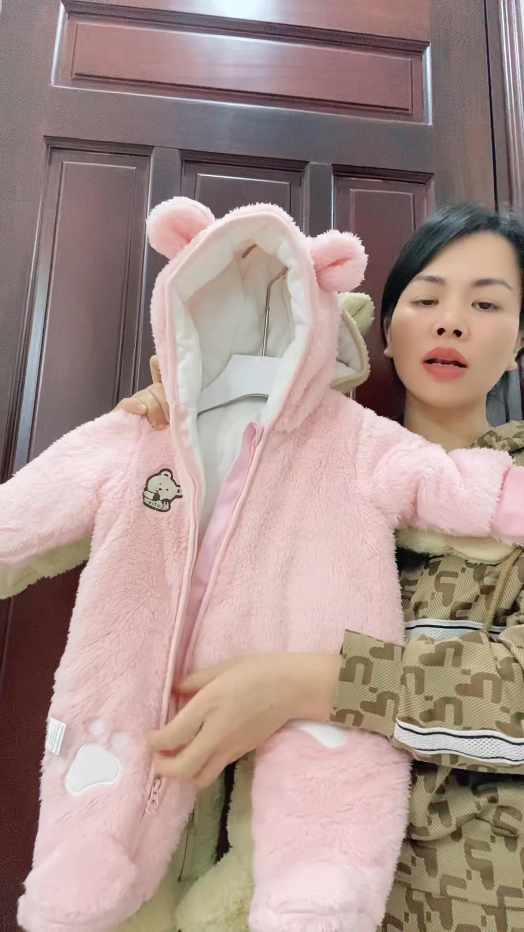 [🆕🇻🇳] Beekids – Quần Áo Trẻ Em & Phụ Kiện – Thời trang trẻ em BEE chuyên về quần áo trẻ em cao cấp cho bé từ 1-14 tuổi 🧑‍🧒❤️️👶⭐️ Tết đến nơi rồi
 , shares-0✔️ , likes-0❤️️ , date-2024-12-26 23:08:25🇻🇳🇻🇳🇻🇳📰🆕